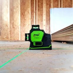 Imex LX3DG Self-Levelling Cross Multi-Line Green Laser Level 80m 8 Imex LX3DG Self-Levelling Cross Multi-Line Green Laser Level 80m -Household Tools 4. lx3dg on site 1