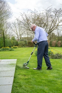 Webb ELT650 Classic Electric 650w Line Trimmer & Edger 29cm/12in 240v 13 Webb ELT650 Classic Electric 650w Line Trimmer & Edger 29cm/12in 240v -Household Tools WEELT650 06