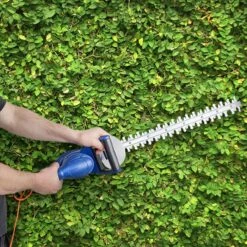 Hyundai HYHT550E 550w Garden Hedge Trimmer 50cm/20in 7 Hyundai HYHT550E 550w Garden Hedge Trimmer 50cm/20in -Household Tools hyht550e 10 94092
